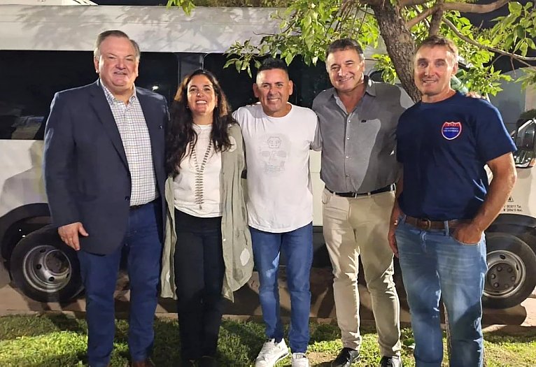 Fuerte apoyo del Senador Michlig a Dana Astore en Las Palmeras